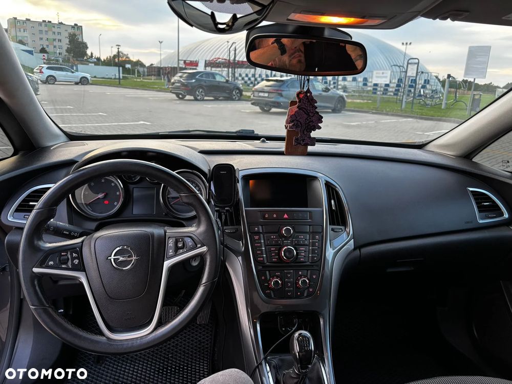 Opel Astra 1.7 CDTI Cosmo - 9