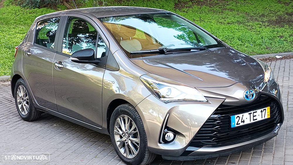 Toyota Yaris 1.5 HSD Comfort+P.Techno - 1