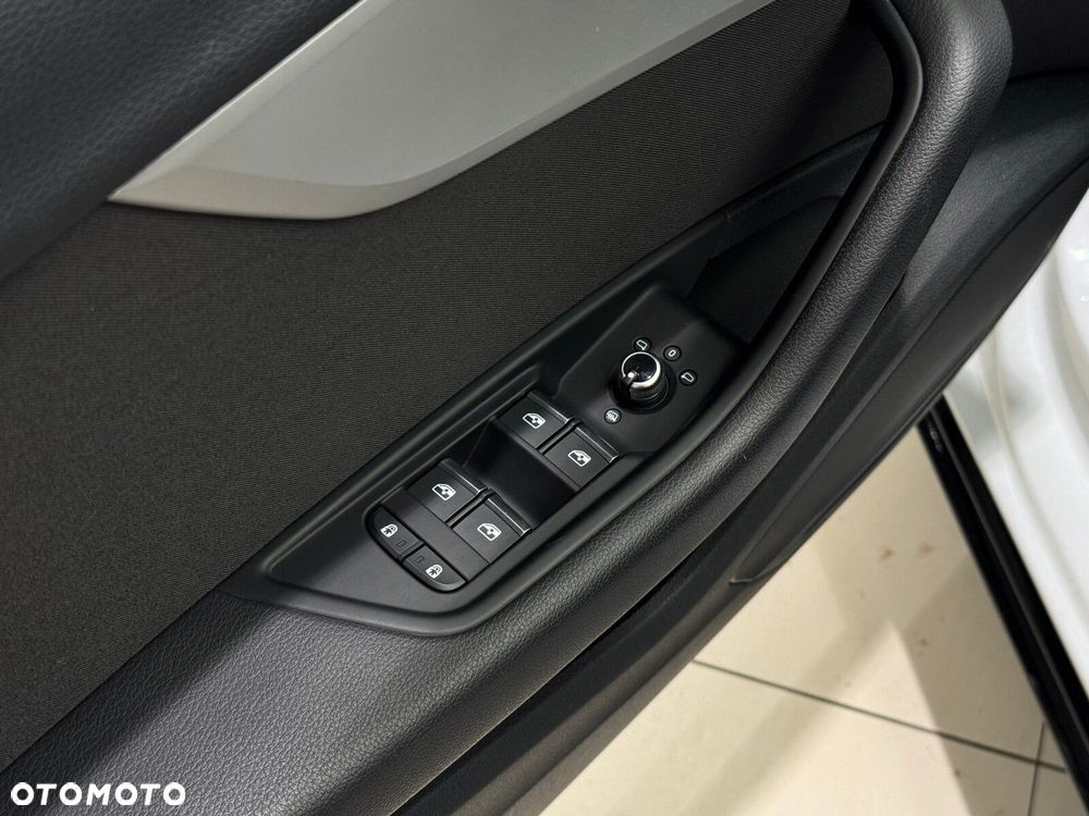 Audi A4 Limousine - 20