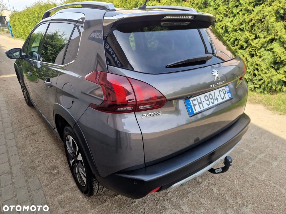 Peugeot 2008 - 11