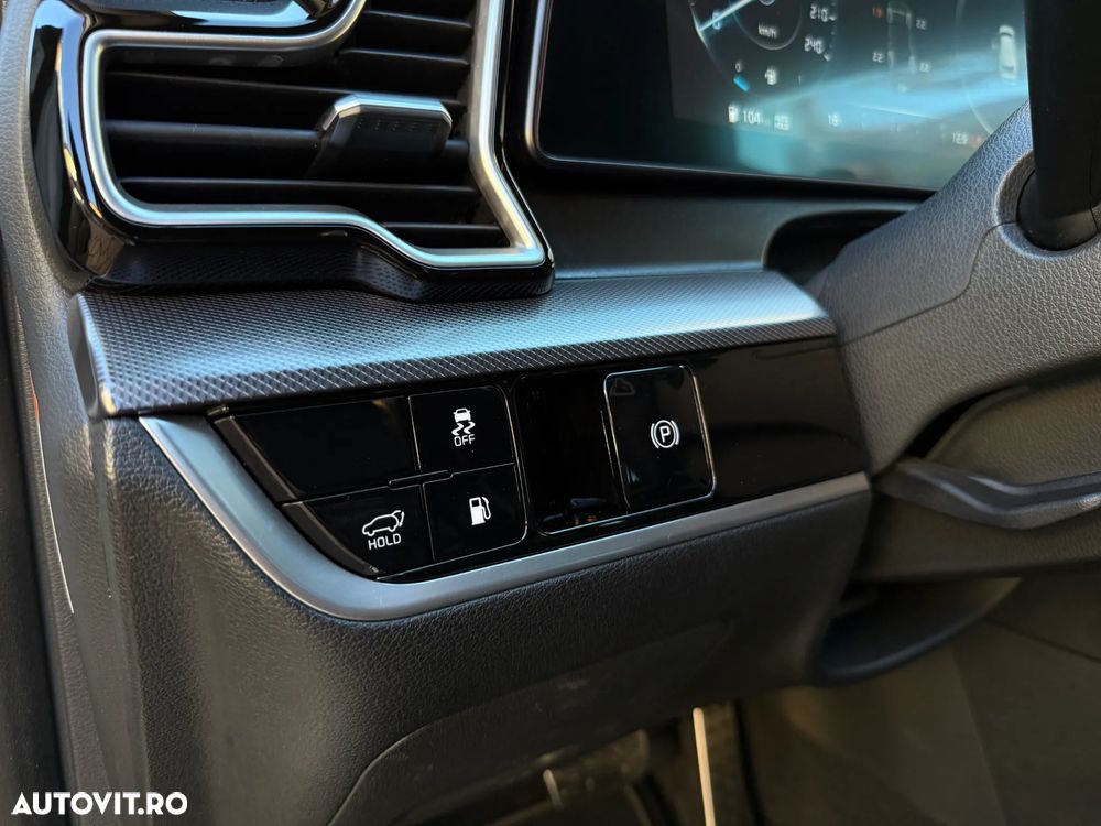 Kia Sportage 1.6 T-GDI PHEV 6AT 4x4 GT Line - 16