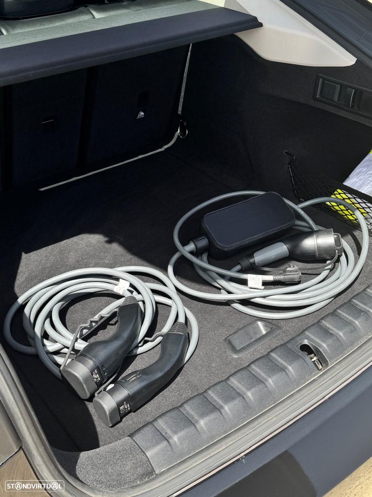 BMW i4 eDrive40 - 26