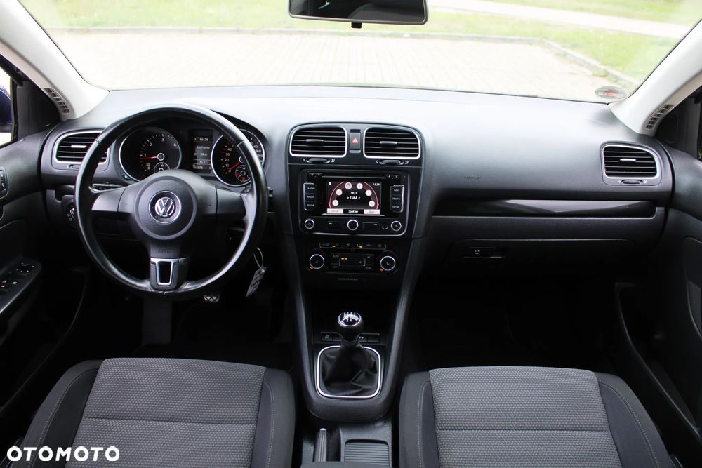 Volkswagen Golf Variant - 13