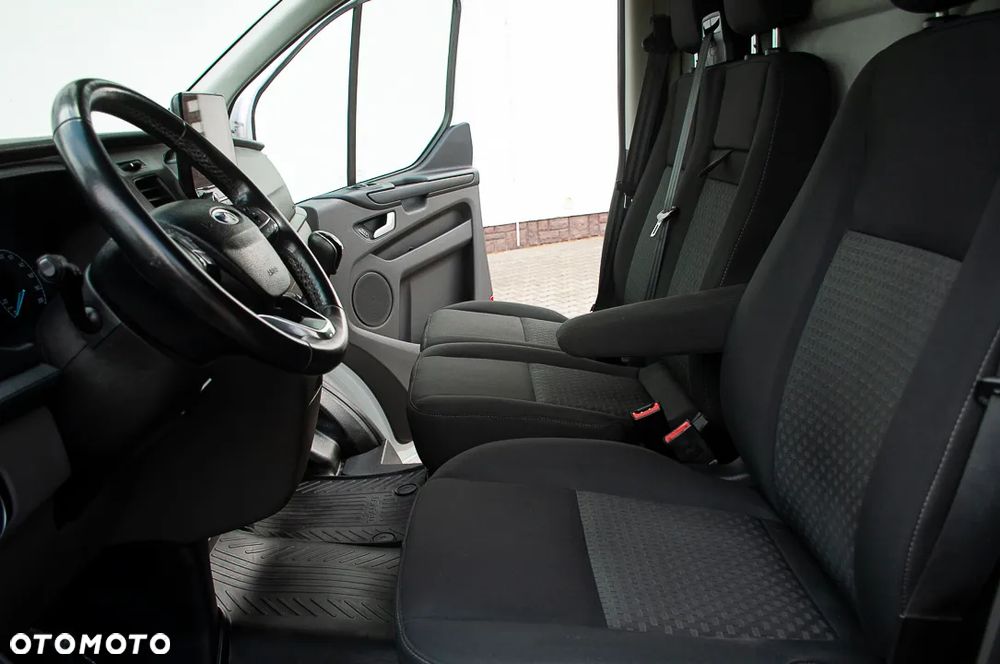 Ford Transit Custom - 22