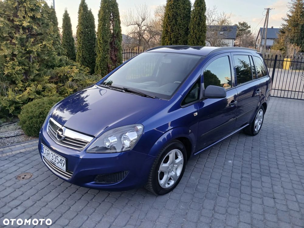 Opel Zafira - 4