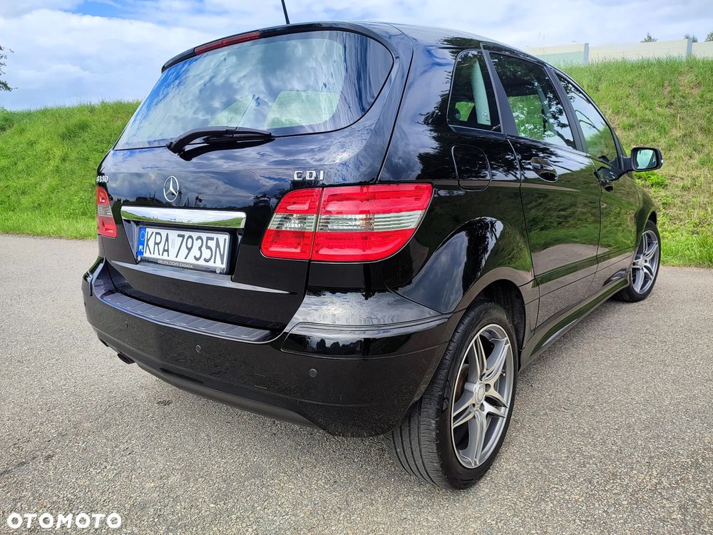 Mercedes-Benz Klasa B 180 CDI - 16