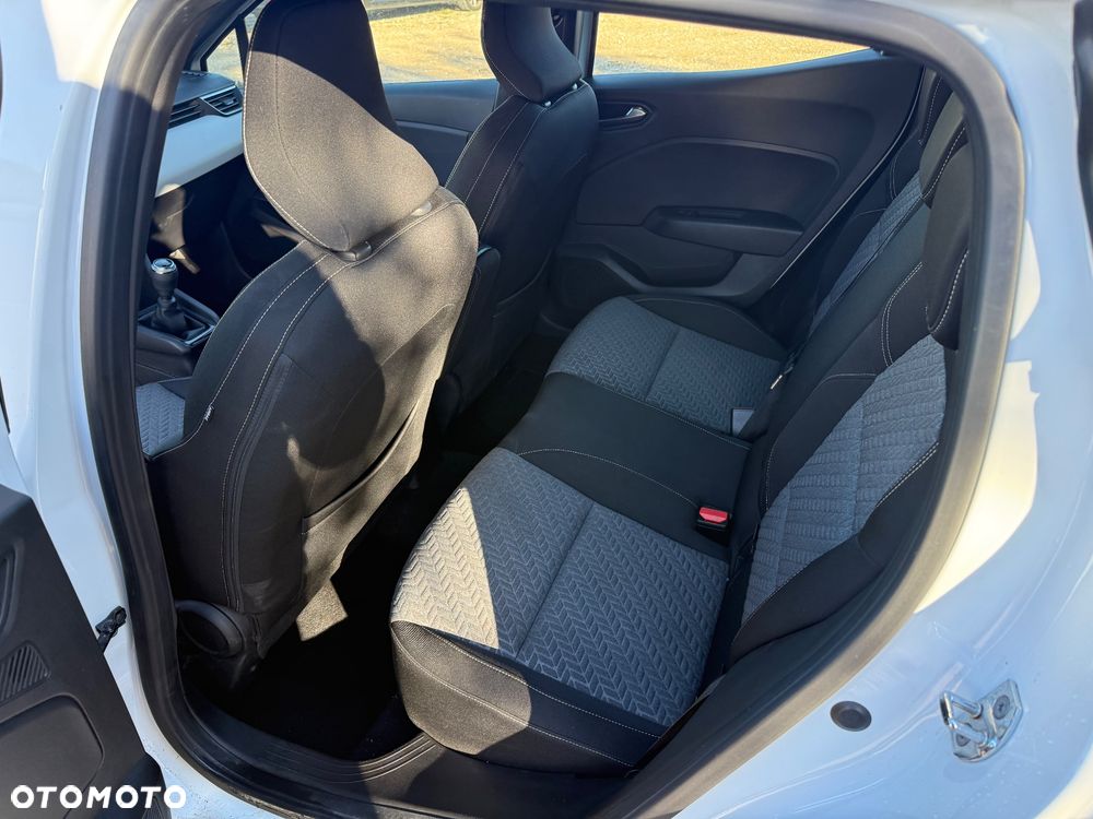 Renault Clio - 19