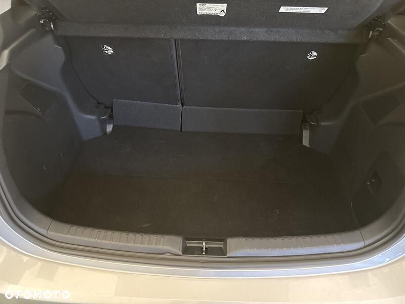 Toyota Yaris Hybrid 1.5 Comfort - 23