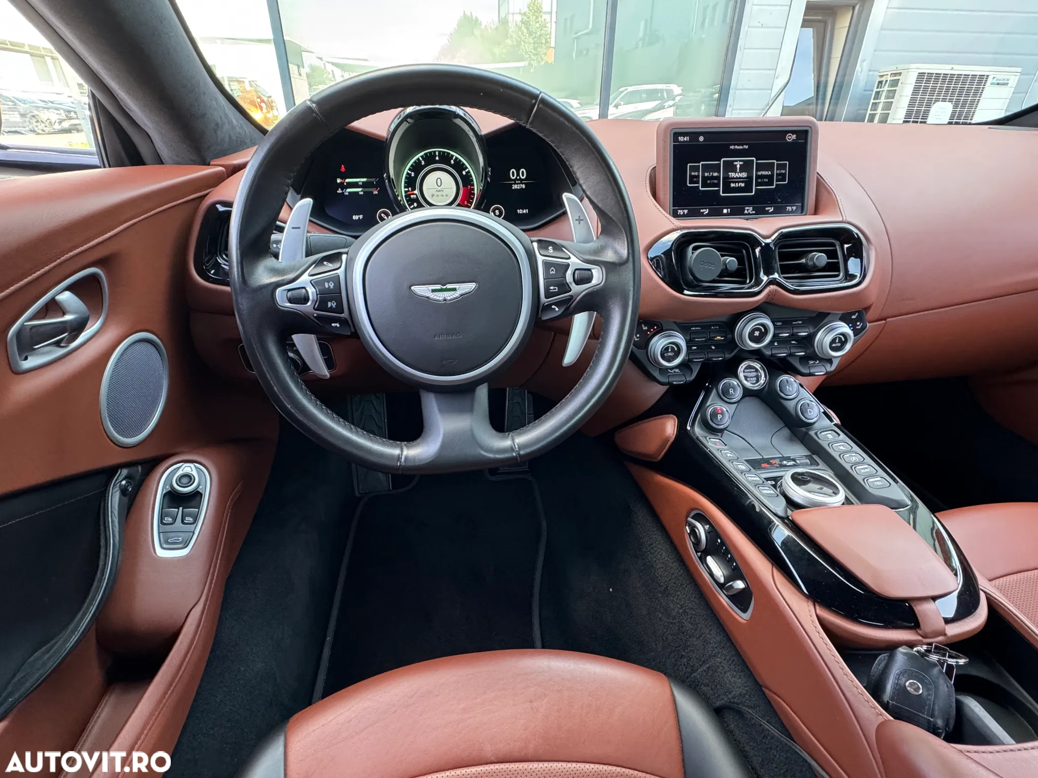 Aston Martin V8 Vantage - 6