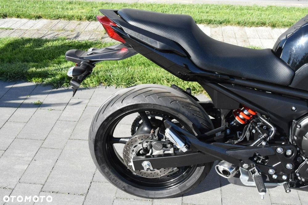 Yamaha XJ - 6