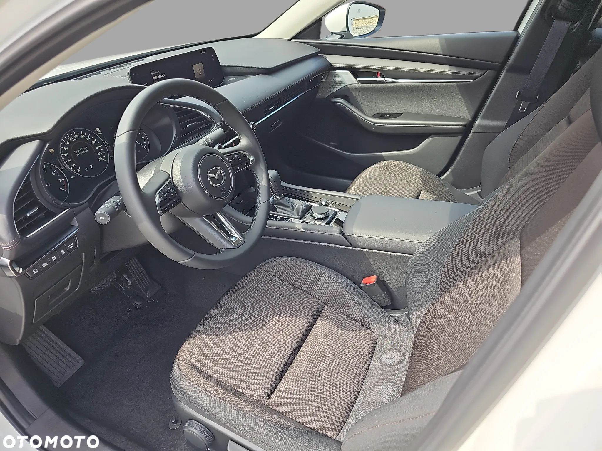Mazda 3 - 10