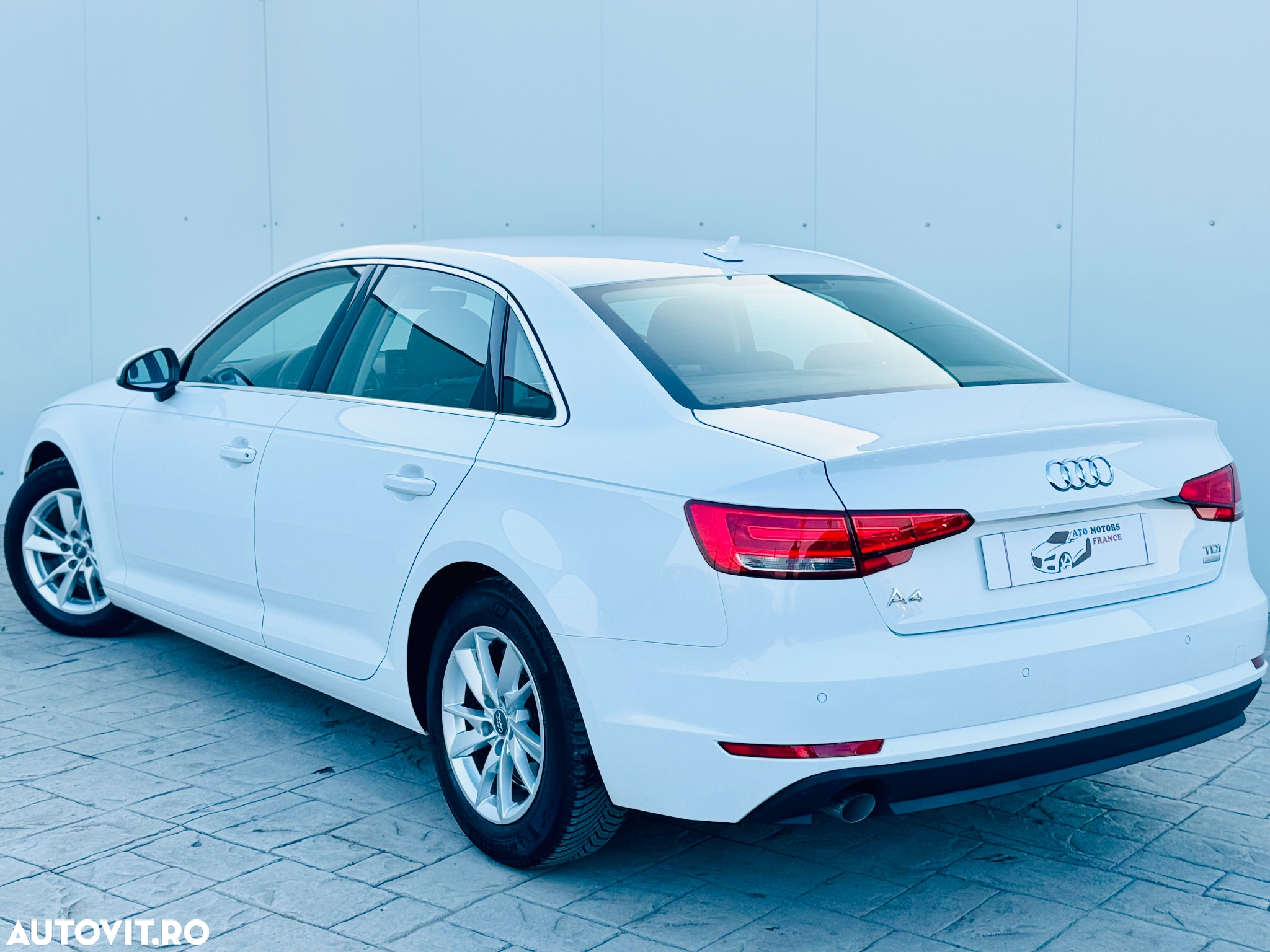 Audi A4 2.0 TDI DPF clean diesel multitronic Ambition - 3