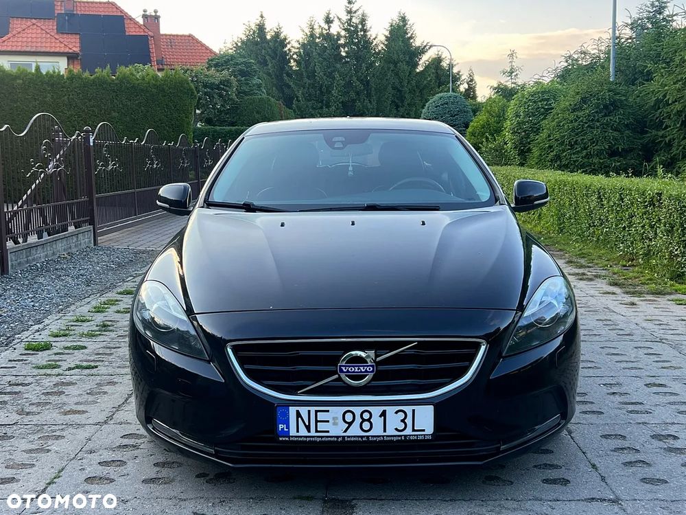 Volvo V40 D2 Geartronic Momentum - 2