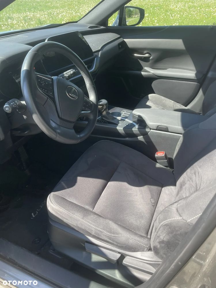 Lexus UX 200 GPF Business 2WD - 17