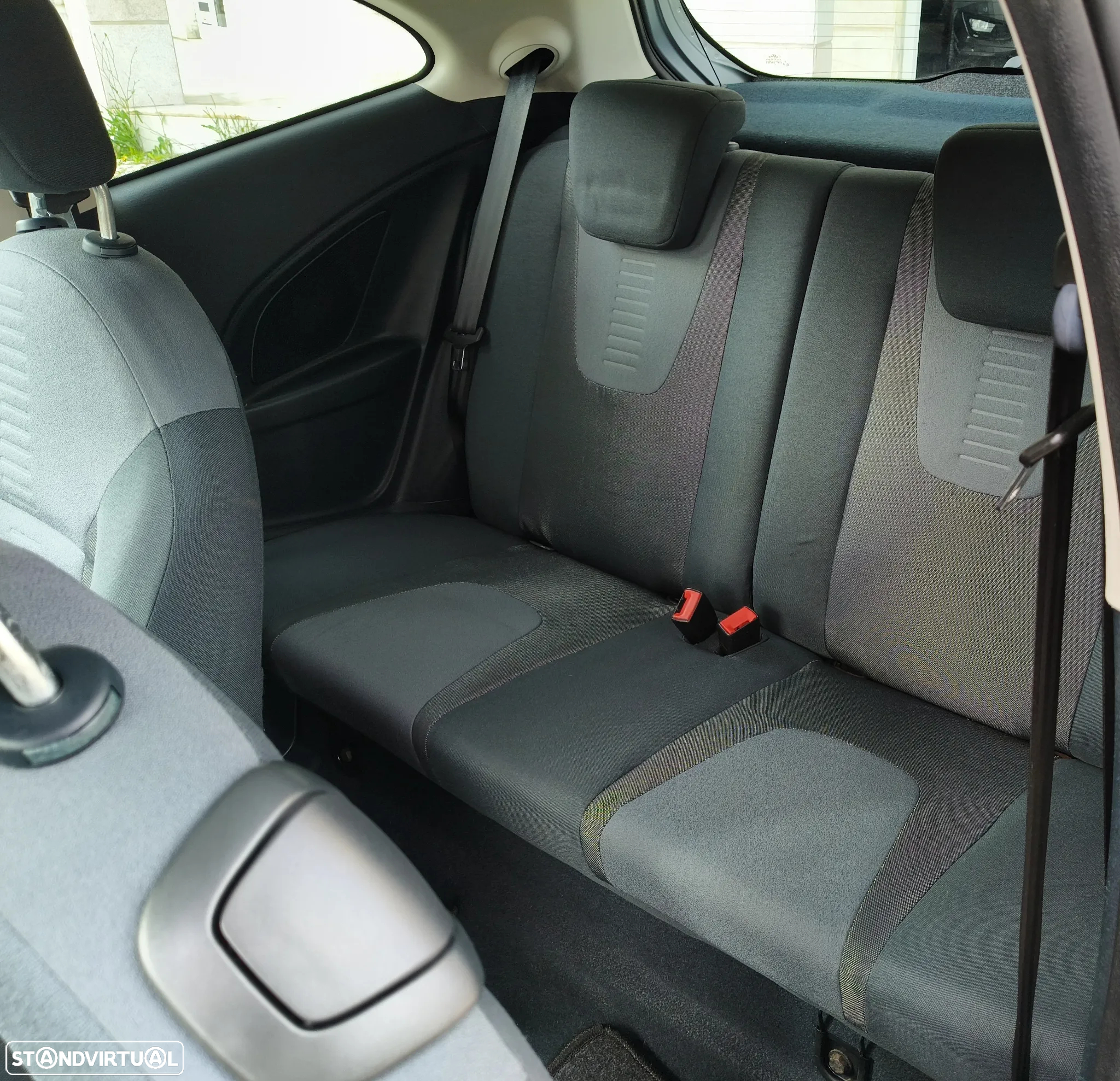 Ford KA 1.2 Titanium - 17