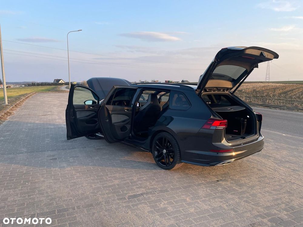 Volkswagen Golf 2.0 TSI OPF DSG R-Line - 25