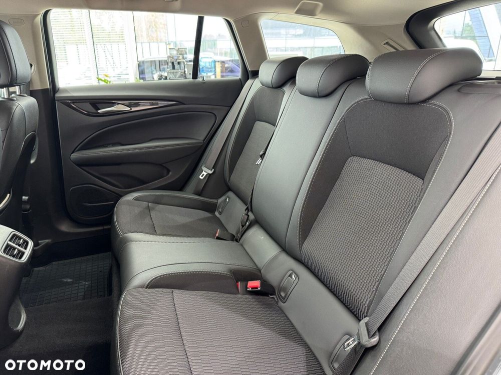 Opel Insignia 1.5 T Innovation S&S - 13