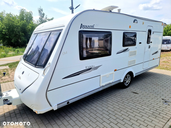 Elddis Avante 524