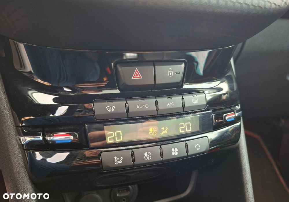 Peugeot 2008 - 35