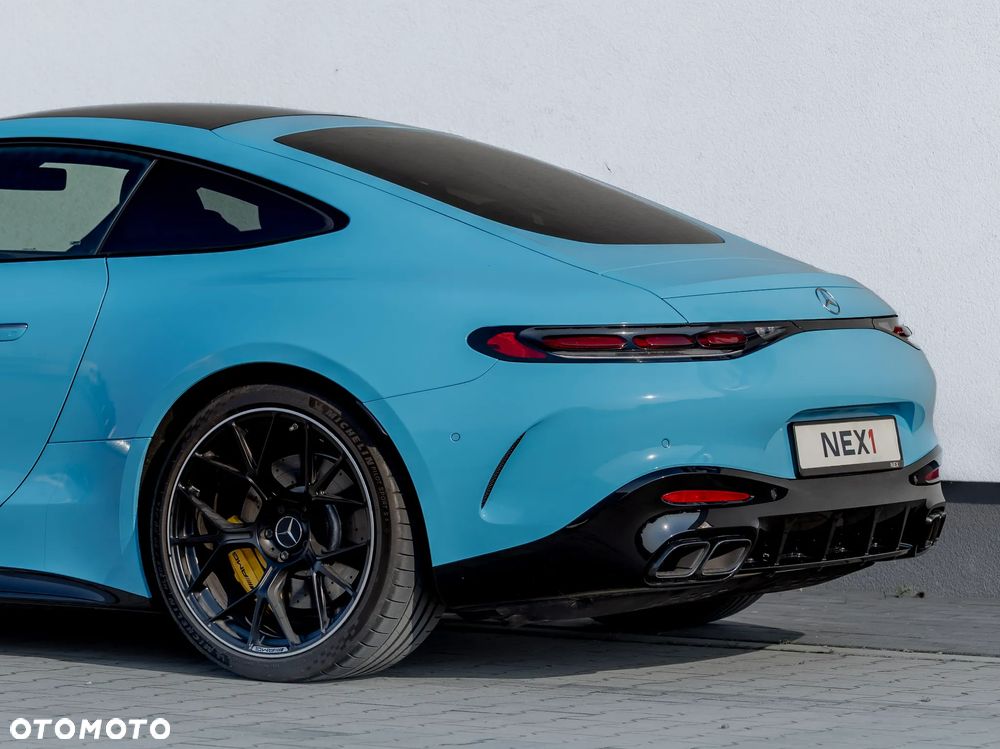 Mercedes-Benz AMG GT 63 4Matic+ - 14