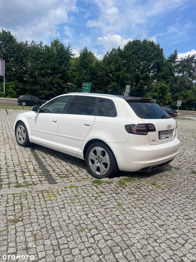 Audi A3 Sportback 2.0 TDI DSG Ambition - 4