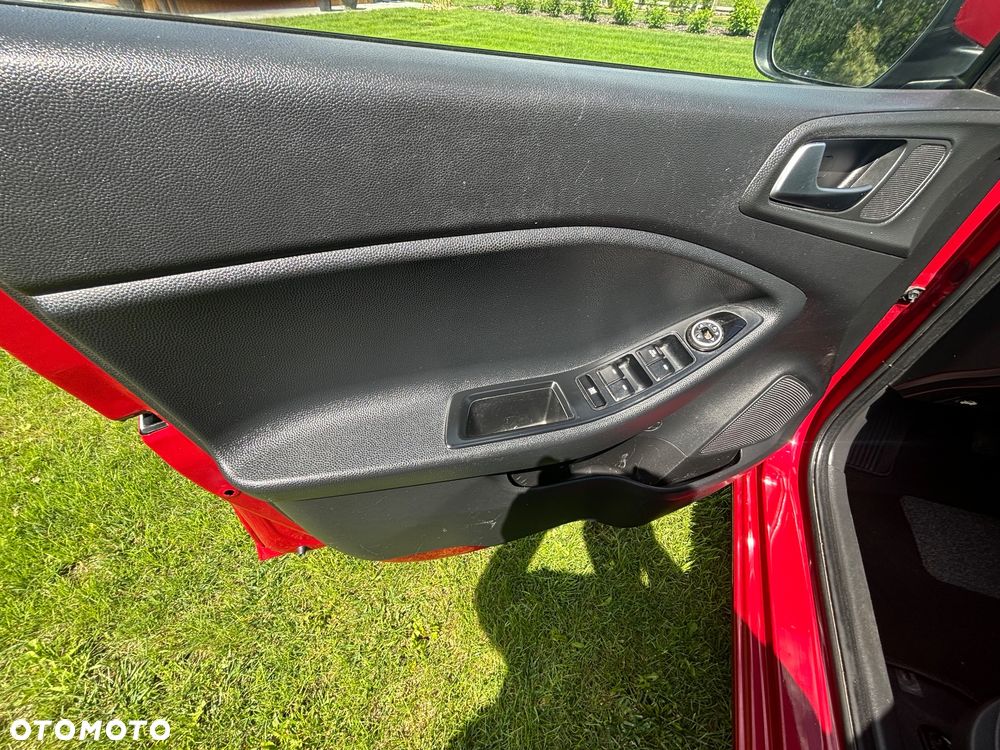 Hyundai i20 1.2 Intro Edition - 12