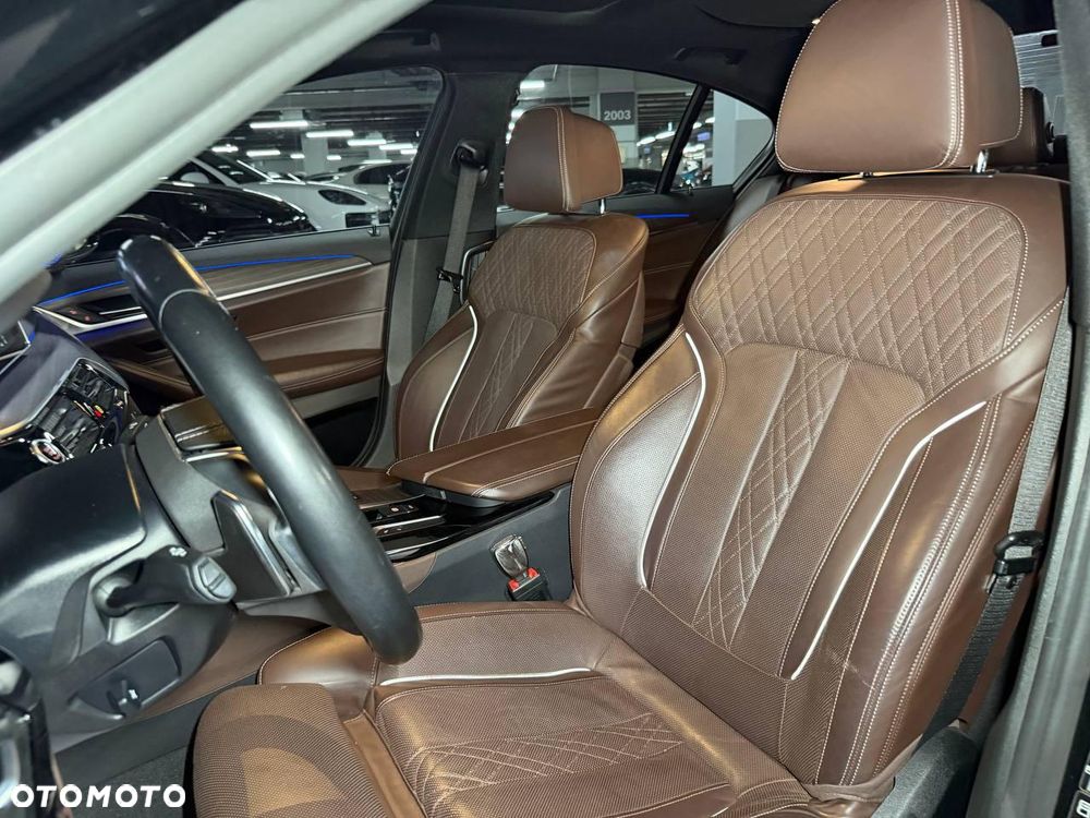 BMW Seria 5 530i Sport Line - 17