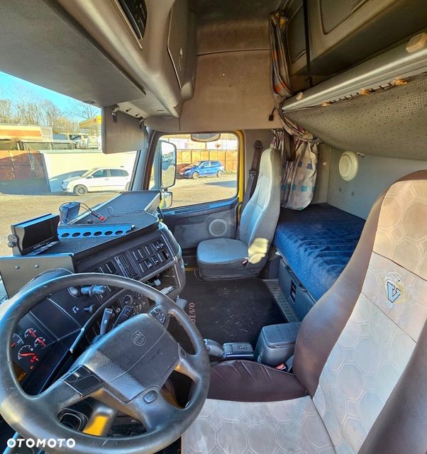 Volvo FH12 420 6x2 JUMBO OŚ PODNOSZONA ZABUDOWA FIRANKA DŁ:7.80m WINDA HYDRAULICZNA KLIMA 2xALUTANK I-SHIFT LODÓWKA 2006r WAGA:11087kg DMC:24000kg - 8