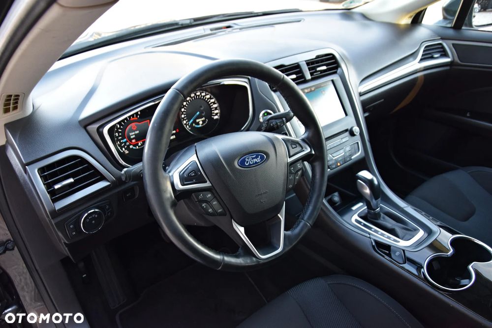 Ford Mondeo - 31