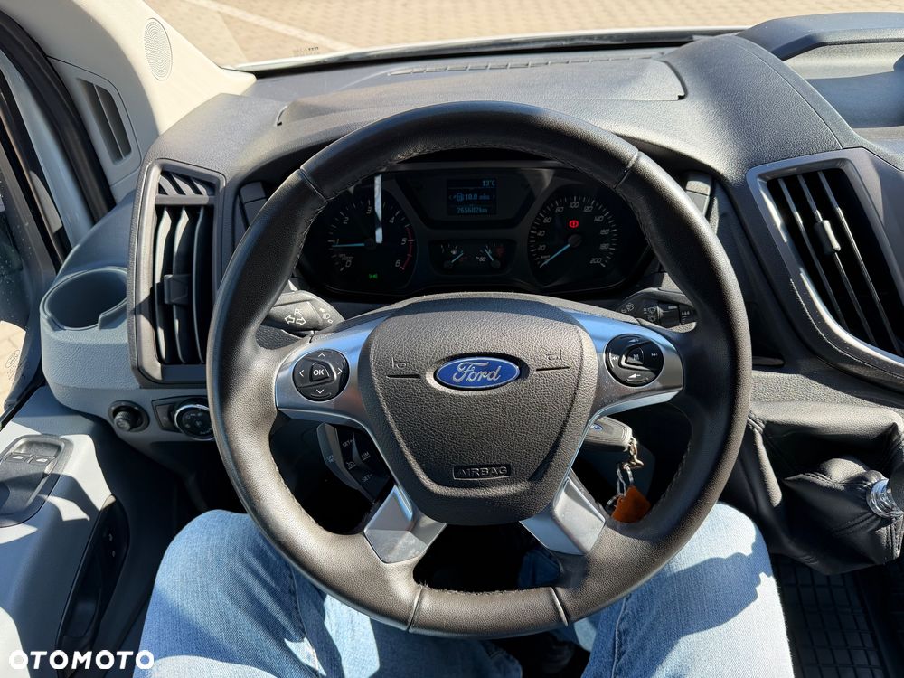 Ford Transit - 23