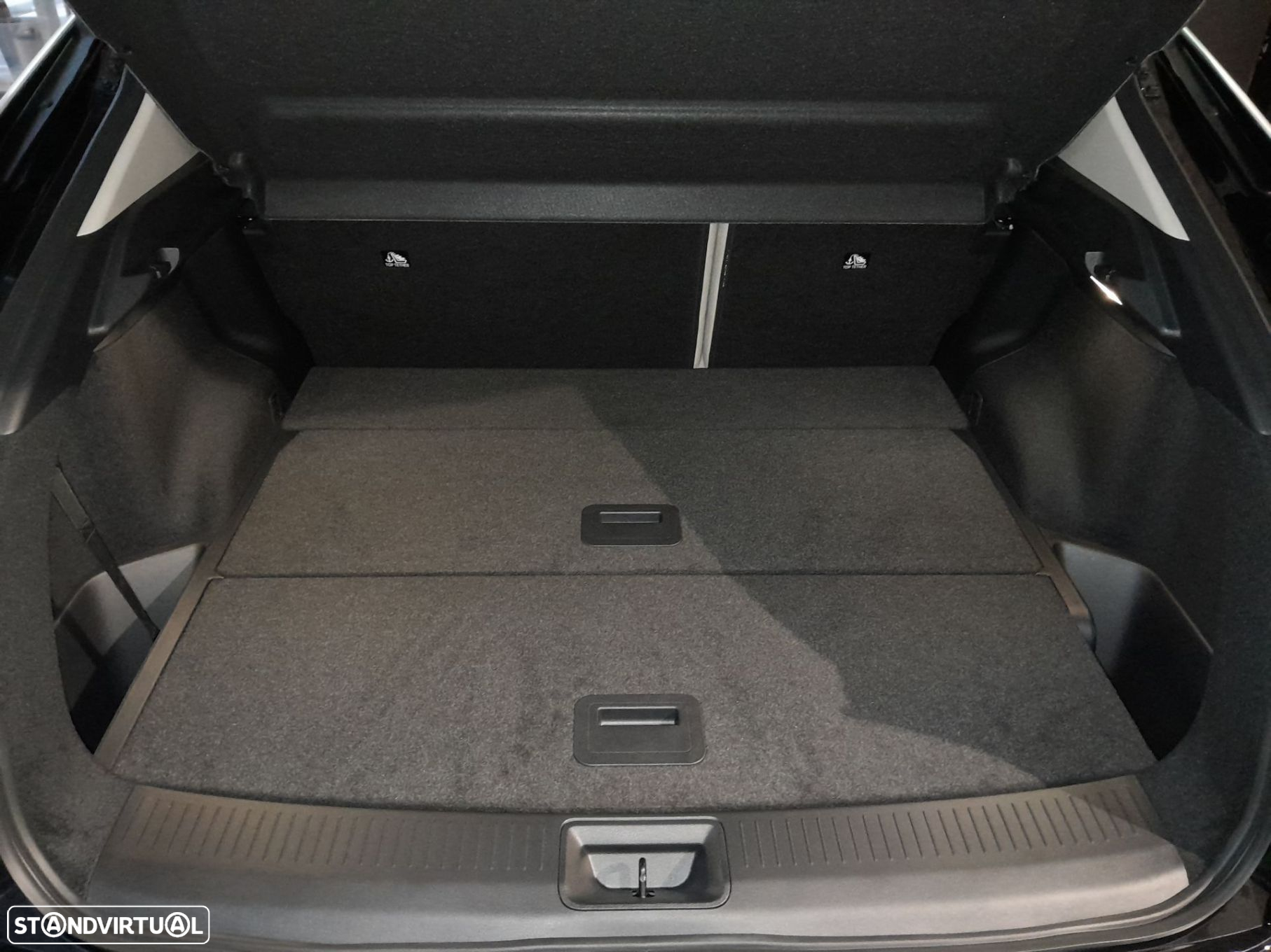 Nissan Ariya 87 kWh Evolve Carr. 22kW - 19