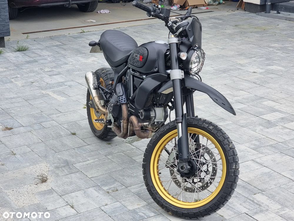 Ducati Scrambler - 12