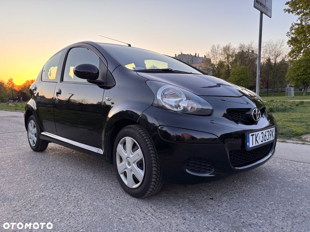 Toyota Aygo Black - 14