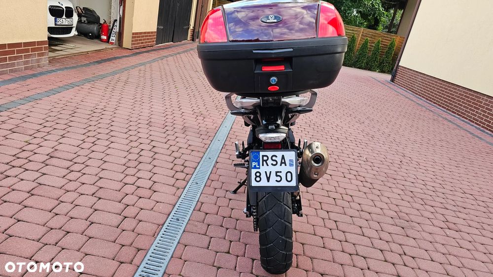 BMW G - 32