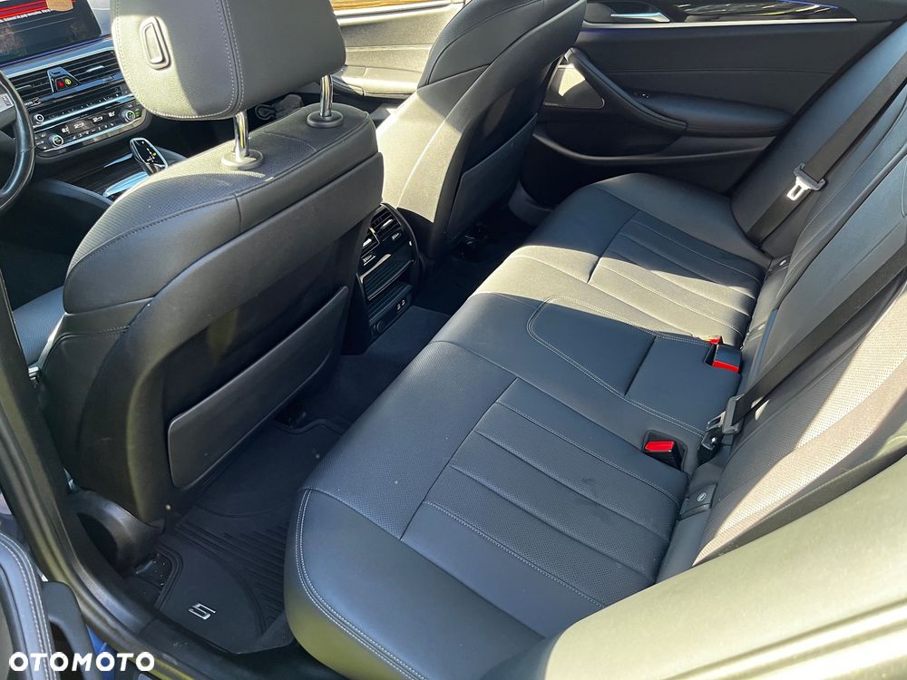 BMW Seria 5 - 24