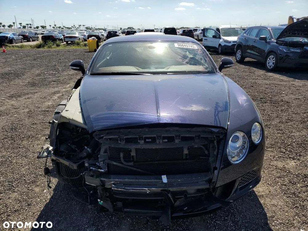 Bentley Continental GT - 5