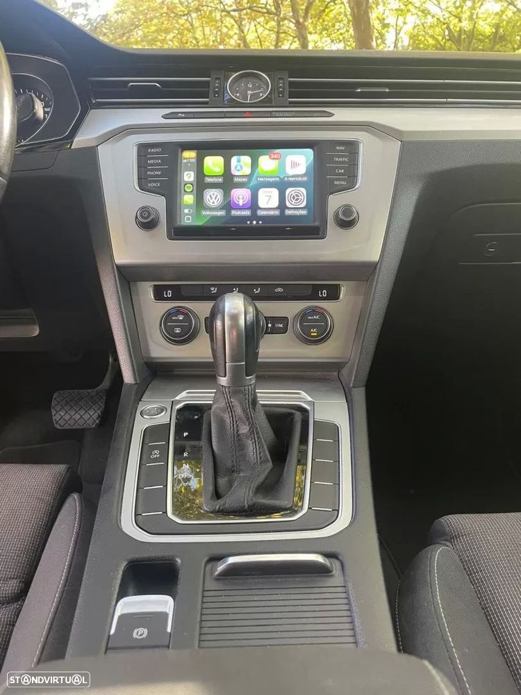 VW Passat Variant 2.0 TDI Confortline DSG - 16