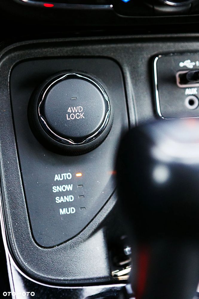 Jeep Compass - 10