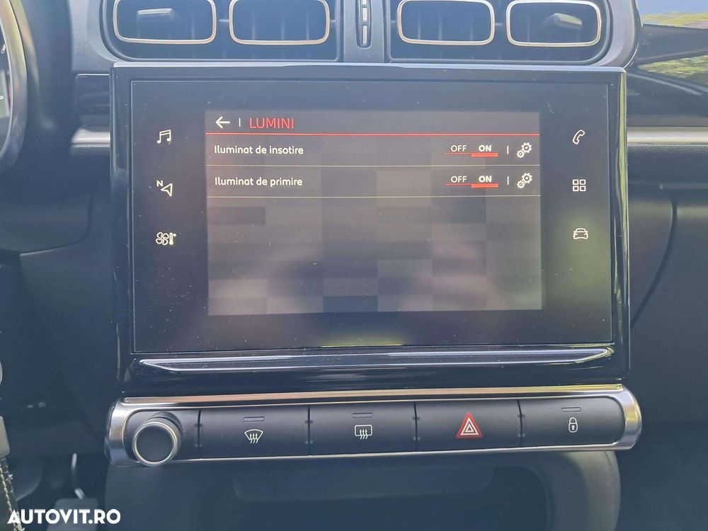 Citroën C3 1.2 PureTech S&S BVM Shine - 19