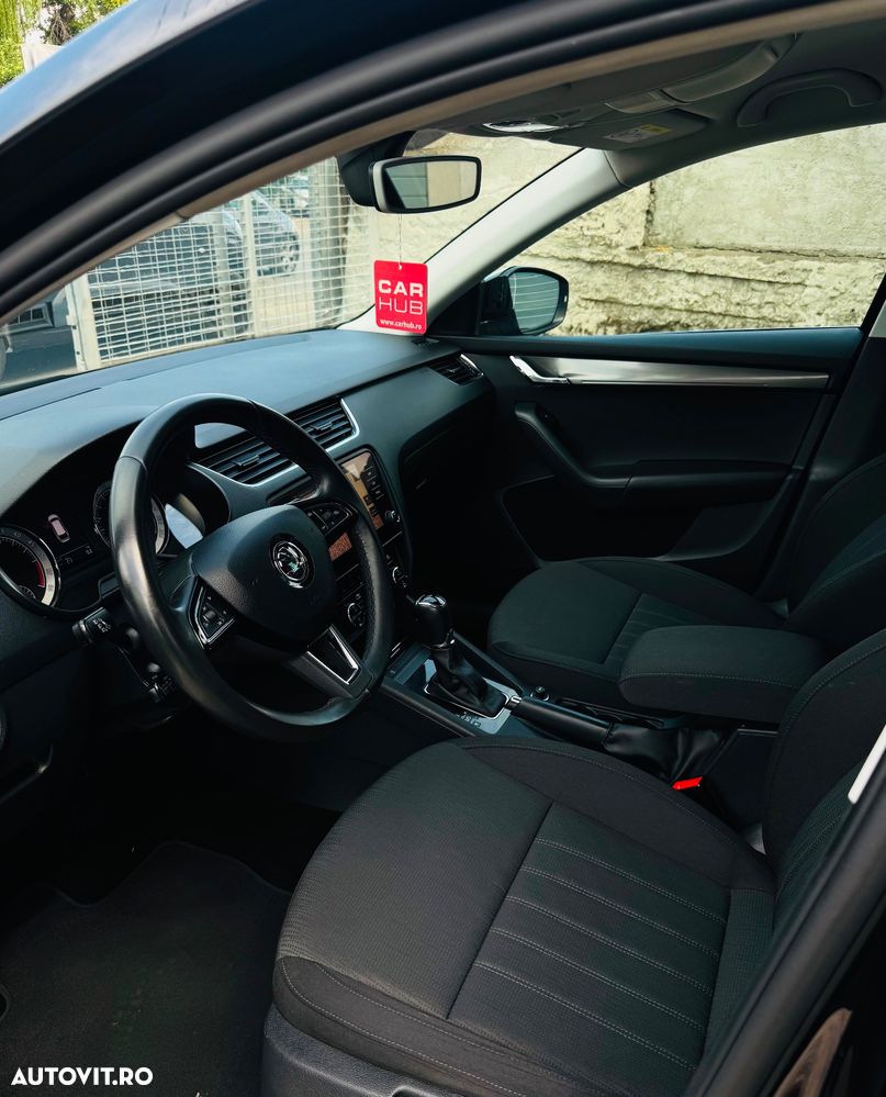 Skoda Octavia 1.6 TDI DSG Style - 6