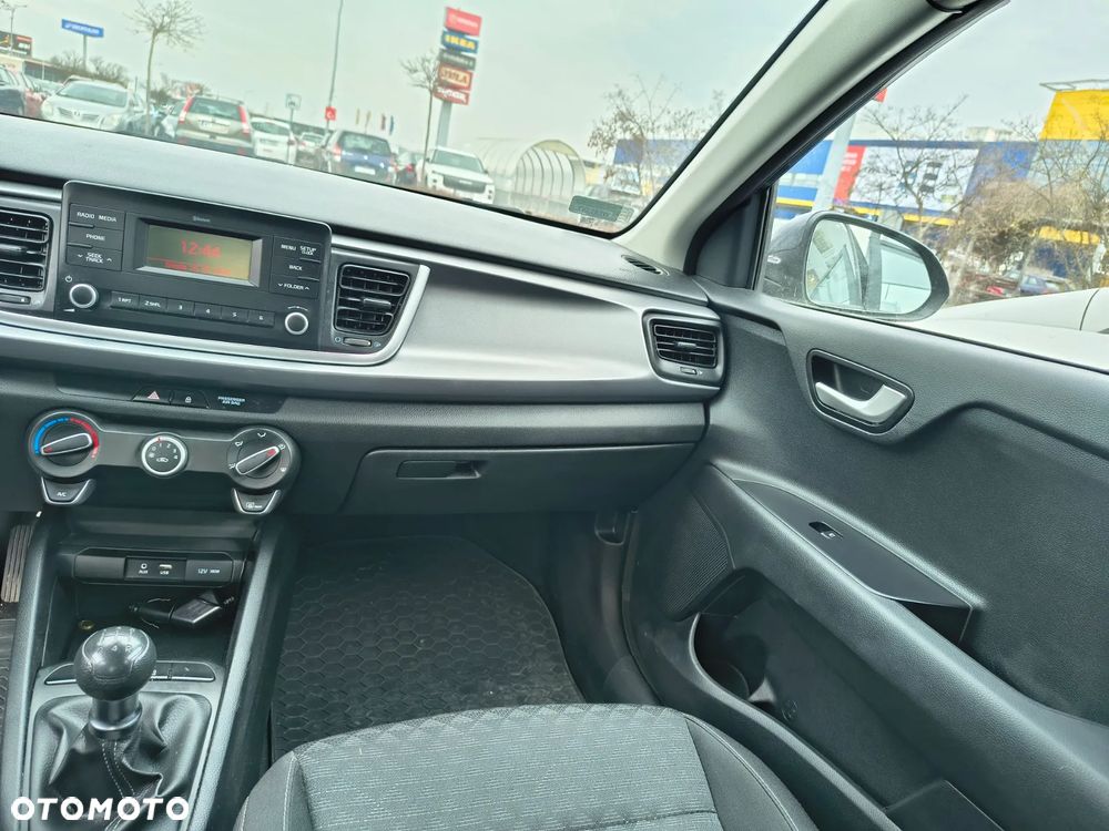 Kia Rio 1.2 M - 17