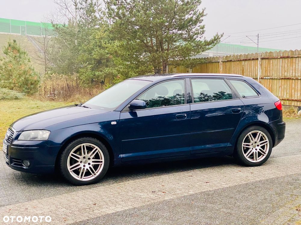 Audi A3 Sportback 2.0 FSI Ambiente - 11