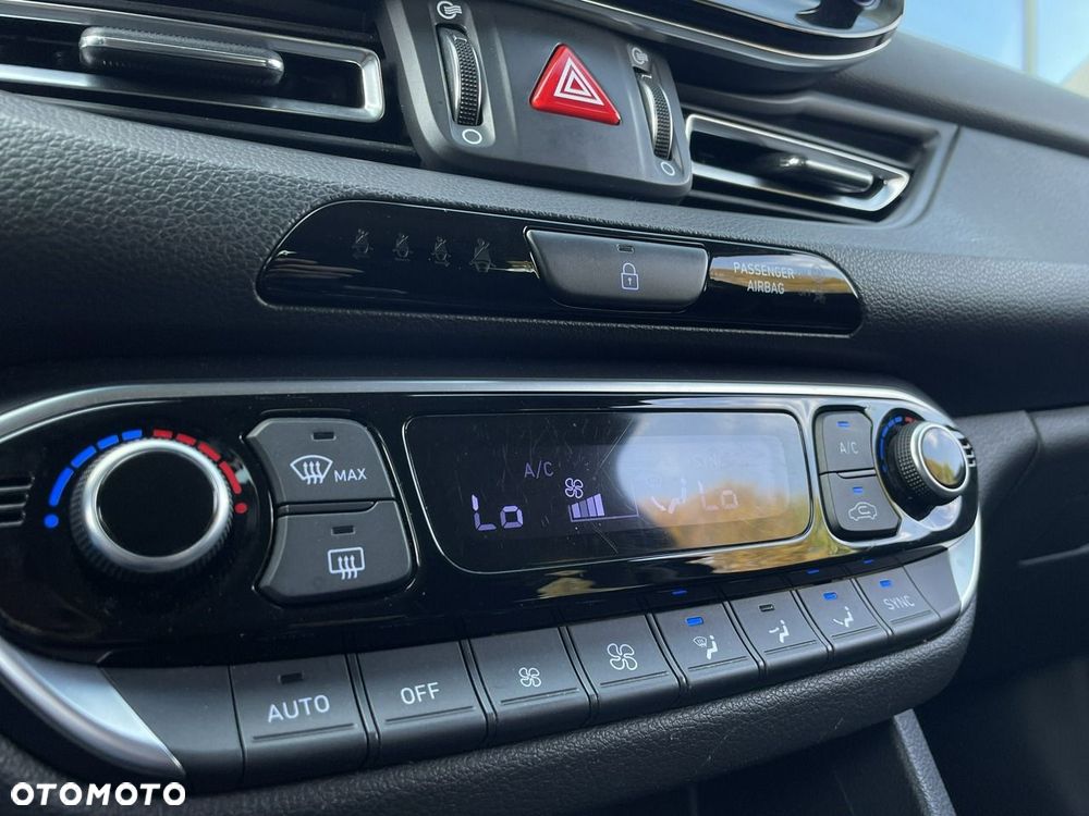 Hyundai i30 - 21