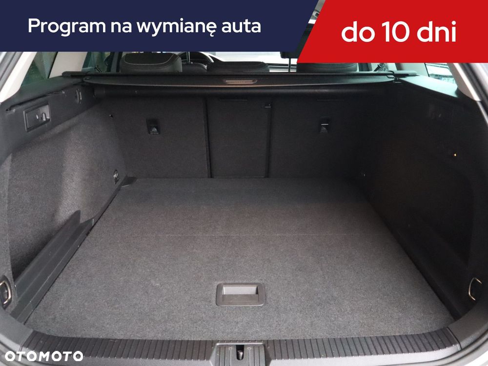 Volkswagen Passat Variant - 14