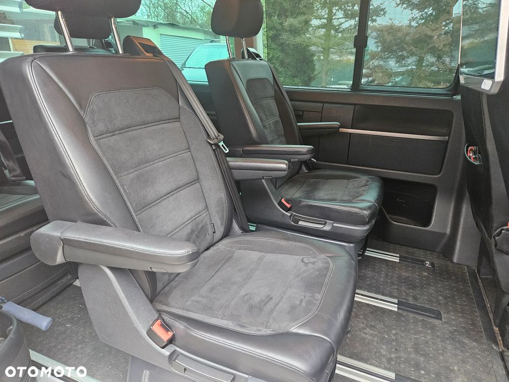 Volkswagen Multivan - 15