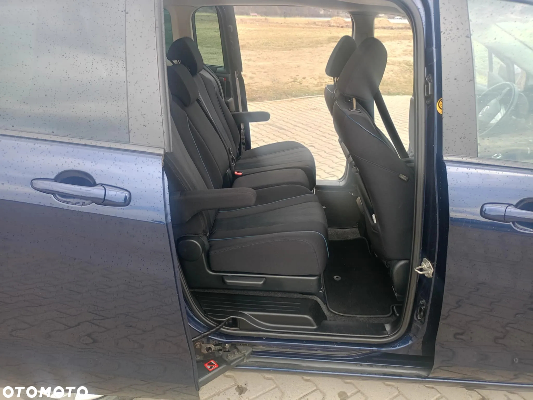 Mazda 5 - 14