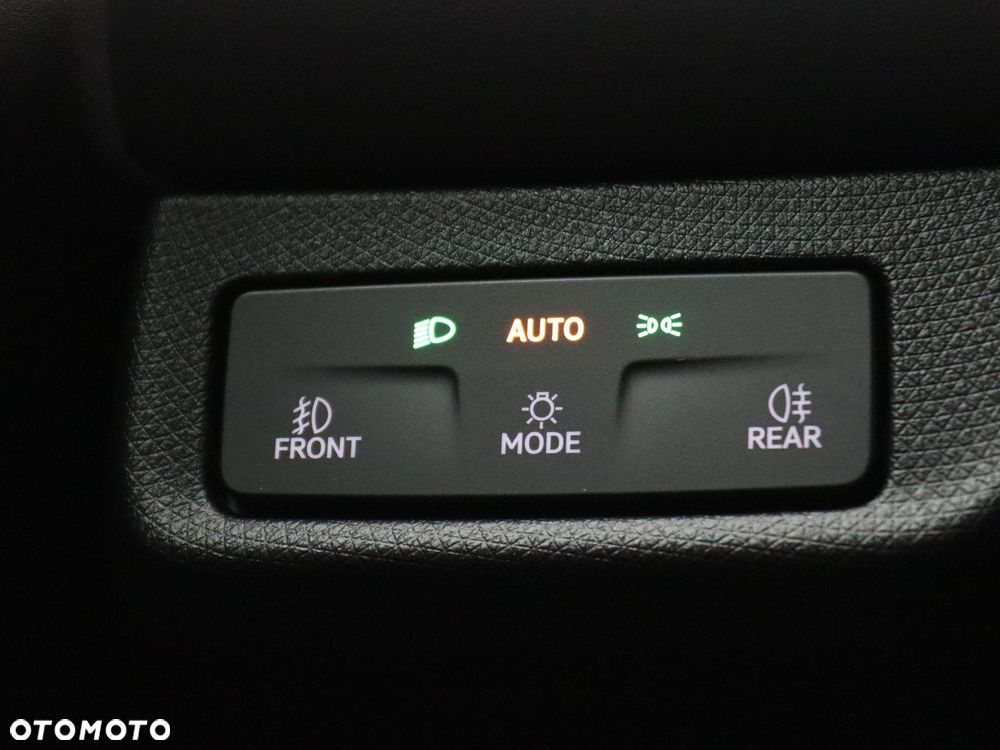 Cupra Terramar 1.5 e-Hybrid DSG VZ - 39