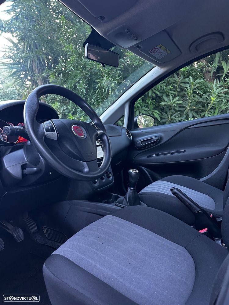Fiat Punto 1.3 M-Jet Easy S&S - 19