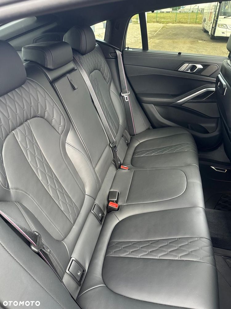 BMW X6 - 13