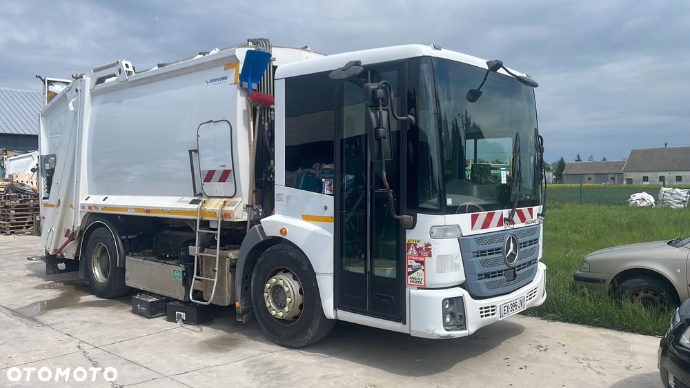 Mercedes-Benz Econic - 6